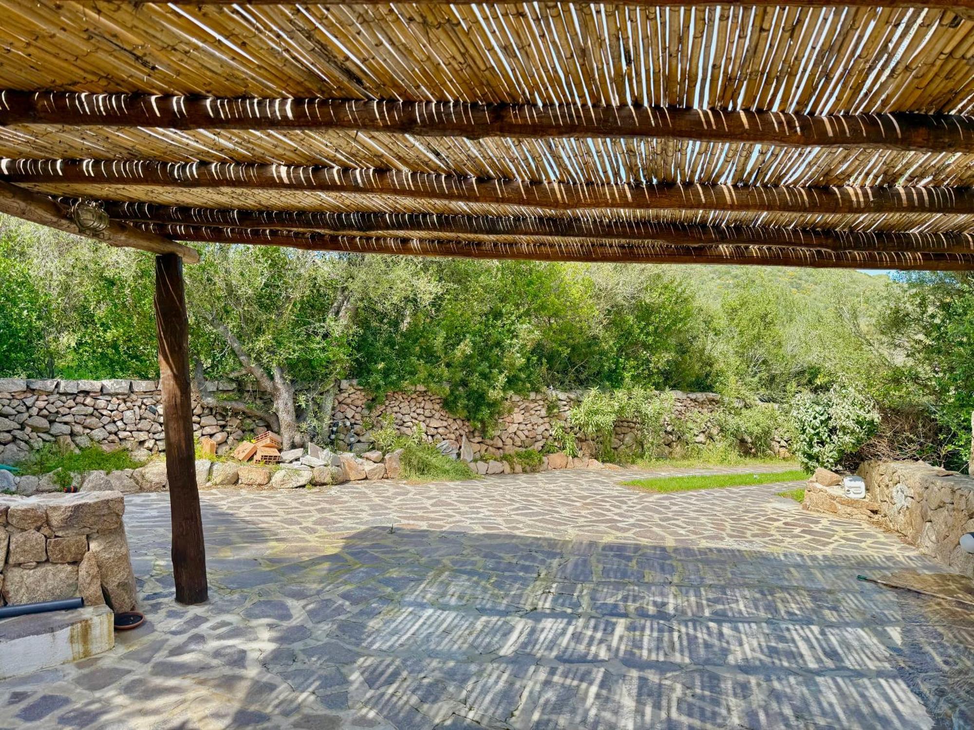 Villa Ibiscus Cannigione Exterior photo